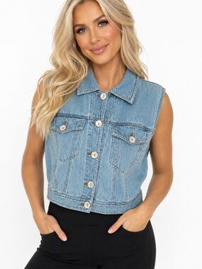 Karen Kane Women’s Medium Light Wash Denim Jean Vest Button Front Cropped